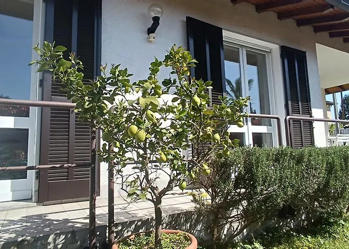 La Casa Di Rina 펜션 안게라